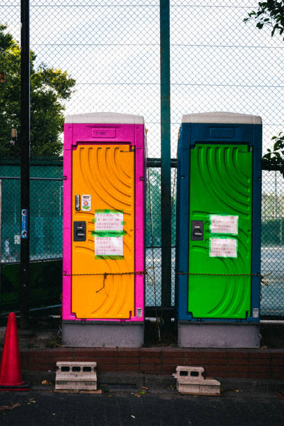 Porta potty delivery and setup in Brentwood, PA